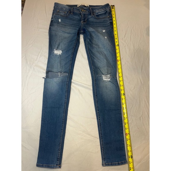 Hollister Super Skinny Ripped Distressed Jeans Women's Size 26 x 31 - Picture 1 of 7